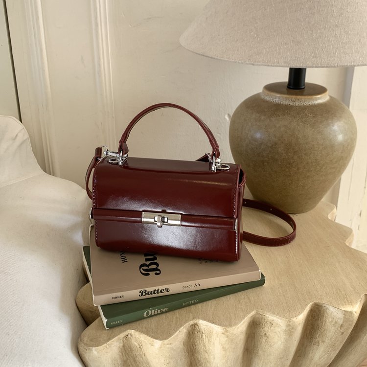 Luxury Bags Paris - Üst Düzey Deri Lüks Modaya Uygun