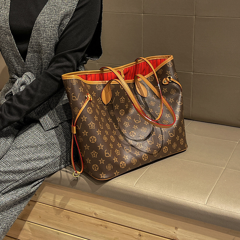 Zarif Deri Bebek Bezi Çantası  - Luxury Bags Paris incelemesi ve fiyatı