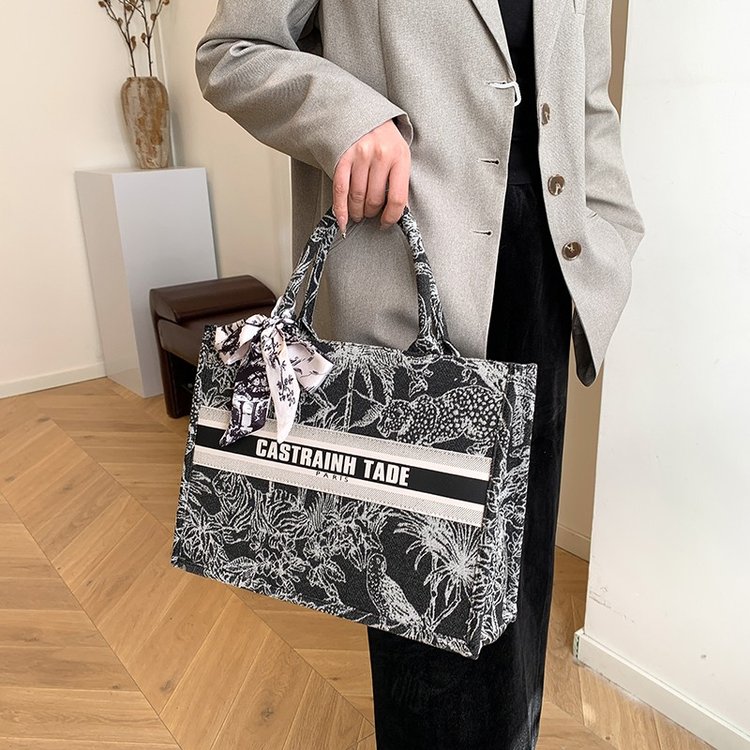 Kadınlar İçin Lüks Deri Büyük  - Luxury Bags Paris incelemesi ve fiyatı