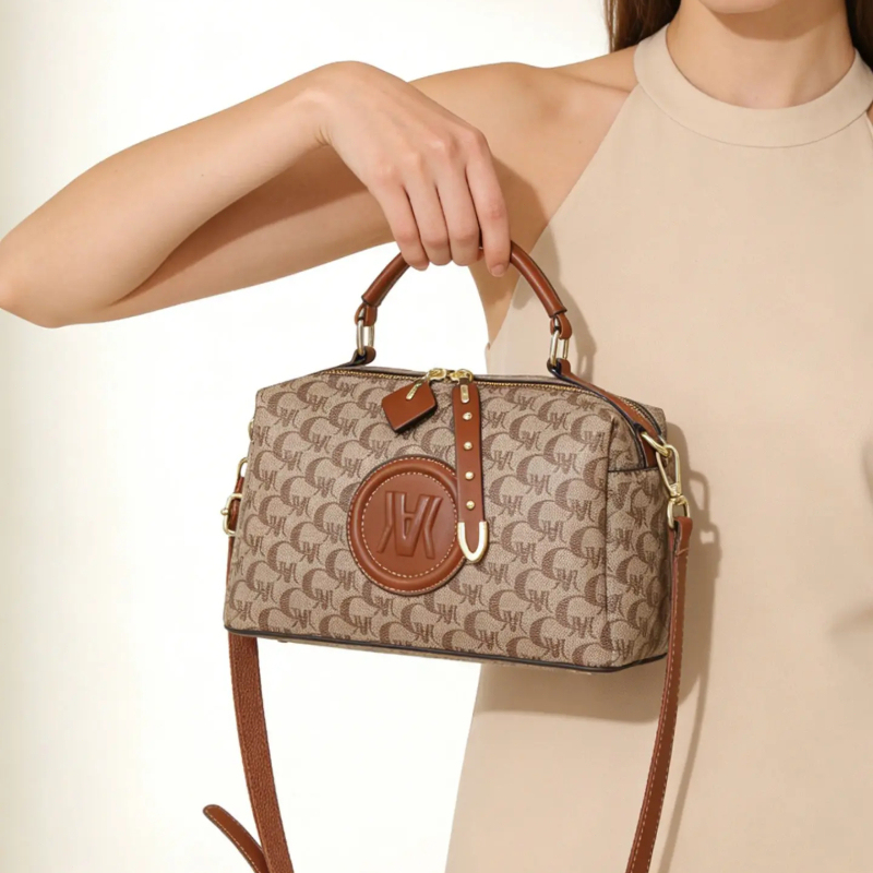 Boston çantası, yastık çantası - Luxury Bags incelemesi ve fiyatı